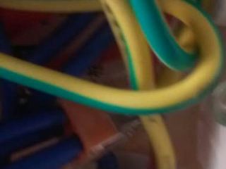 强、弱电路穿线施作