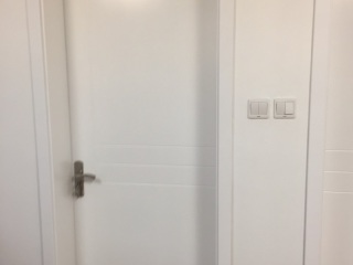 成品门及墙纸铺贴