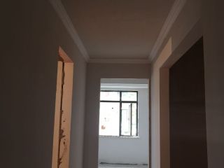 墙、顶面腻子批嵌