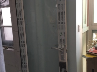 成品门及墙纸铺贴