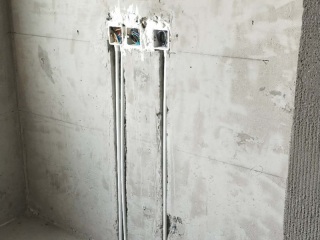 强、弱电路穿线施作