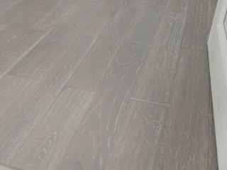 木地板铺设