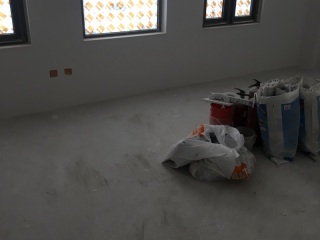 地砖铺贴及地面找平施作