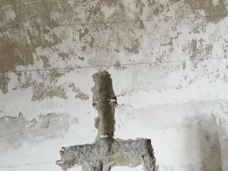 水、电管开槽施作