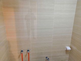 厨房、卫生间墙砖施作