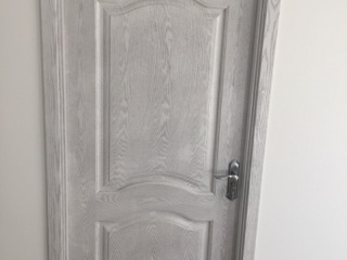 成品门及墙纸铺贴