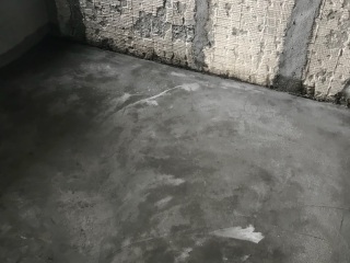 地砖铺贴及地面找平施作