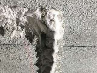 水、电管开槽施工