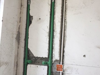 水、电管开槽施工