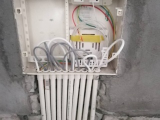 强、弱电布管穿线
