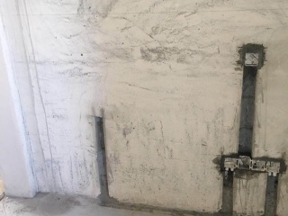 水、电管开槽施作