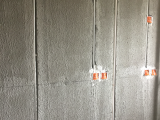 强、弱电路穿线施作