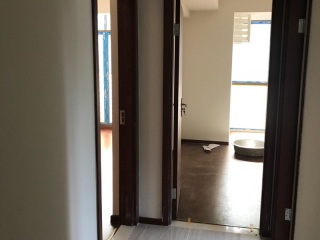 套装门、踢脚线安装