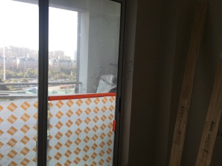 成品门及墙纸铺贴