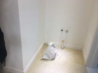 套装门、踢脚线安装