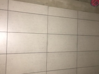 厨房、卫生间墙砖施作