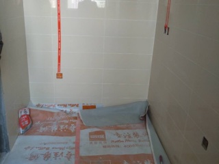 地砖铺贴及地面找平施作