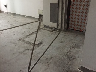 水、电管开槽施作