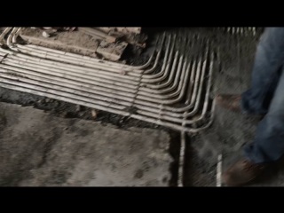 强、弱电路穿线施作