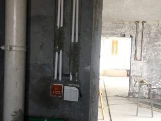 水、电管开槽施作