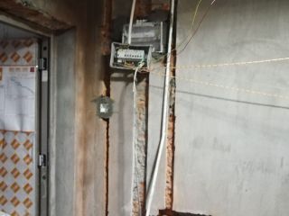 水、电管开槽施作
