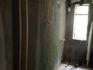 水、电管开槽施作