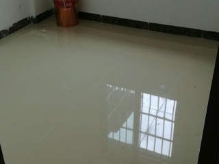 实木复合地板铺设