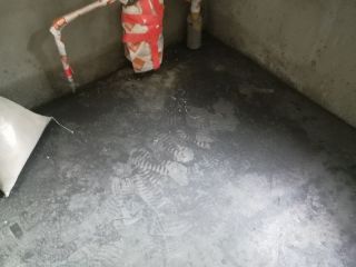 地砖铺贴及地面找平施作