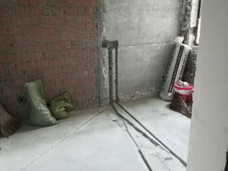 水、电管开槽施作