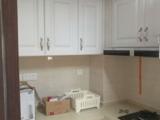 集成吊顶及橱柜柜体安装