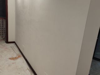 成品门及墙纸铺贴