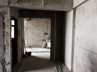 强、弱电路穿线施作