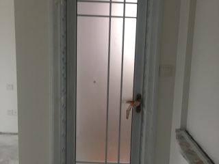 成品门及墙纸铺贴