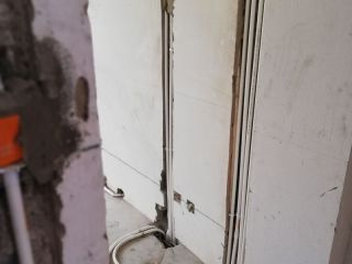强、弱电路穿线施作