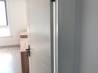 成品门及墙纸铺贴