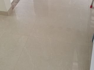 地砖铺贴及地面找平施作