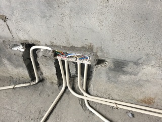 强、弱电布管穿线