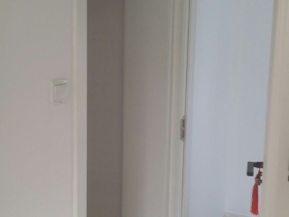 成品门及墙纸铺贴