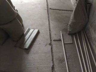 水、电管开槽施工