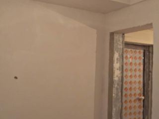 墙、顶面腻子批嵌