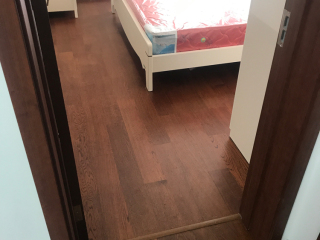 实木复合地板铺设