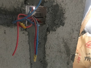 强、弱电路穿线施作