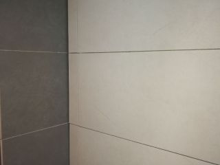 厨房、卫生间墙砖施作