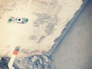 强、弱电路穿线施作
