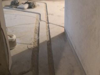 水、电管开槽施作