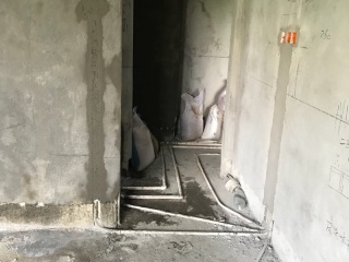 水、电管开槽施工