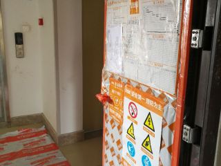 厨房、卫生间墙砖施作
