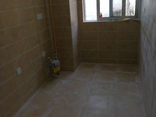 地砖铺贴及地面找平施作