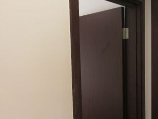套装门、踢脚线安装