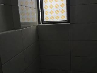 成品门及墙纸铺贴